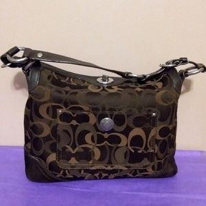 Coach Chelsea Signature